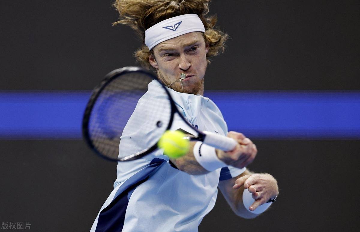 他初露锋芒 他初露锋芒