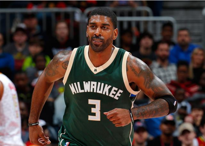 四条线上同 四条线上同