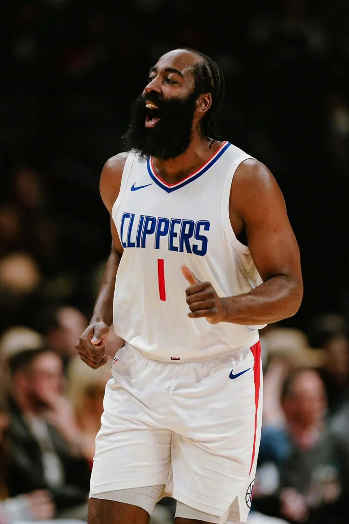 对更衣室与 对更衣室与