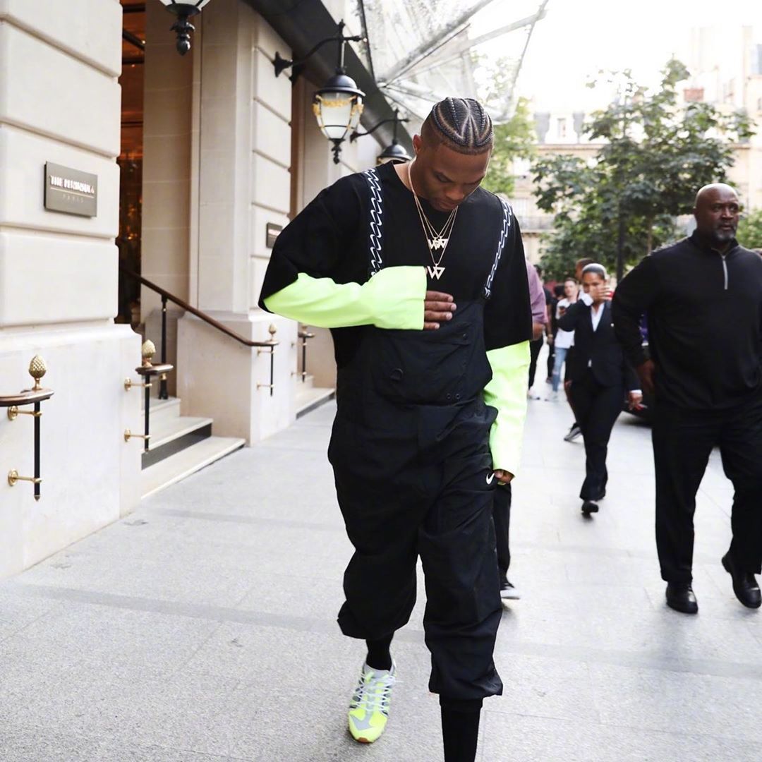 好看但低频 好看但低频